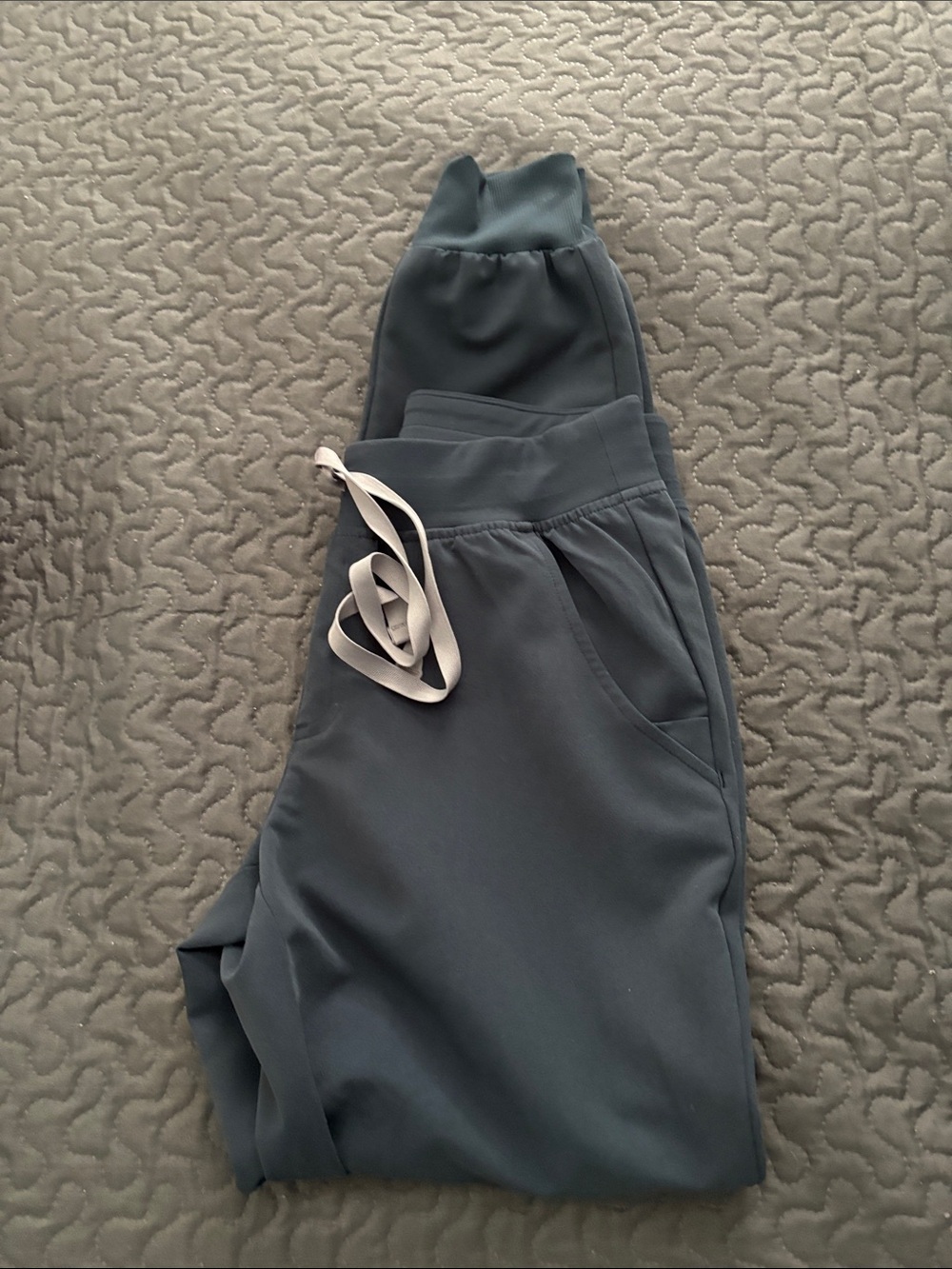 Figs Woman’s Scrub Joggers Pant - Picture 1 of 3